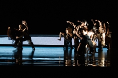 Cloud Gate Dance Theatre of Taiwan in \'Lunar Halo\' at Sadler\'s Wells