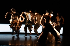 Cloud Gate Dance Theatre of Taiwan in \'Lunar Halo\' at Sadler\'s Wells