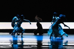 Cloud Gate Dance Theatre of Taiwan in \'Lunar Halo\' at Sadler\'s Wells