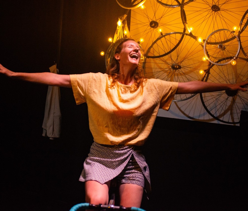 Performance of award-winning Look, No Hands by Lila Clements in its Edinburgh Festival Fringe debut at Summerhall on 3 August 2022 © Chantal Guevara
